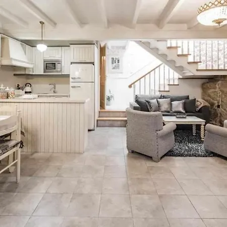 Casa De Carmen Banera, Chimeneas De Lena Y Terraza Semesterbostad