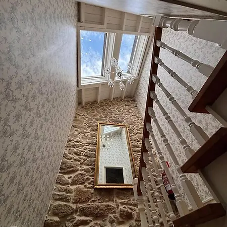 Casa De Carmen Banera, Chimeneas De Lena Y Terraza Corcubión