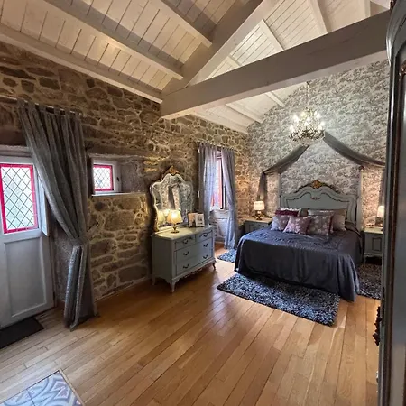 Casa De Carmen Banera, Chimeneas De Lena Y Terraza