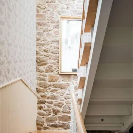 Casa De Carmen Banera, Chimeneas De Lena Y Terraza Corcubion