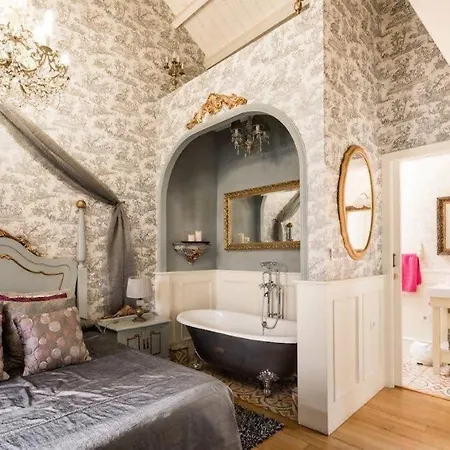 Casa De Carmen Banera, Chimeneas De Lena Y Terraza