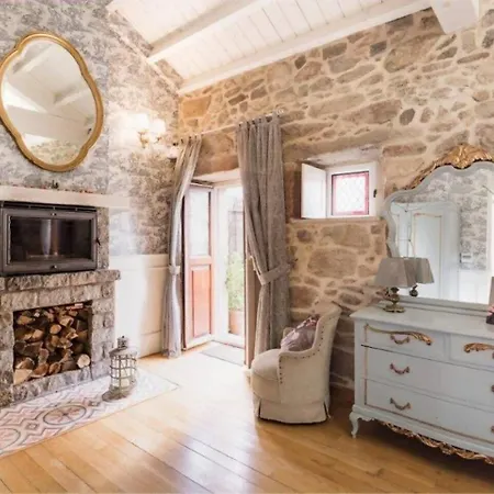 Casa De Carmen Banera, Chimeneas De Lena Y Terraza Holiday home *