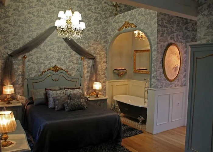 Casa De Carmen Banera, Chimeneas De Lena Y Terraza *